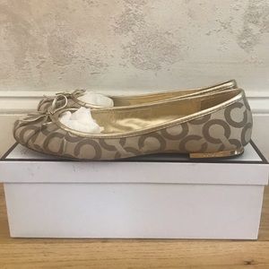 COACH LANDON BALLET FLAT SZ 10